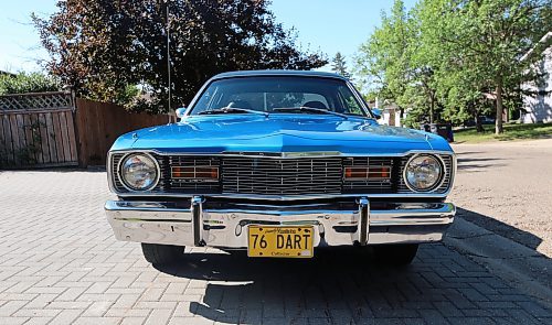 The amber-coloured front turn signal lenses on Grant Gillis's 1976 Dodge Dart Sport two-door coupe in a west-end neighbourhood in Brandon on Thursday. (Michele McDougall/The Brandon Sun)
