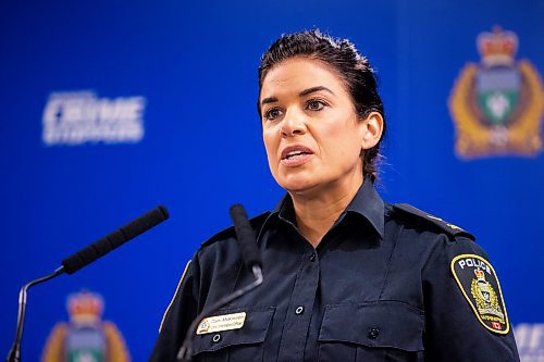 MIKAELA MACKENZIE / WINNIPEG FREE PRESS

Public information officer Dani McKinnon speaks at a press conference about the seizure of 63kg methamphetamine at the Winnipeg Police Service headquarters in Winnipeg on Thursday, Oct. 20, 2022. For Erik story. Winnipeg Free Press 2022. 