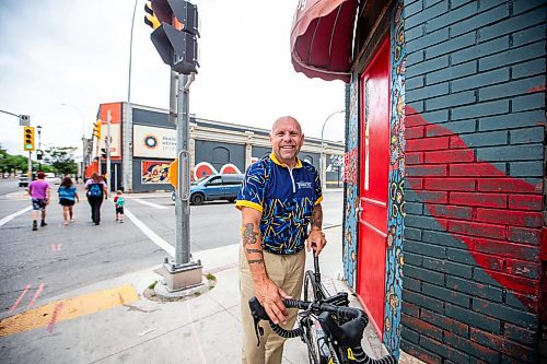 MIKAELA MACKENZIE / WINNIPEG FREE PRESS

Kerry LeBlanc, who is leading the third annual Bridge to Nowhere Bike, downtown on Friday, July 28, 2023. For philanthropy story.
Winnipeg Free Press 2023