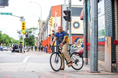 MIKAELA MACKENZIE / WINNIPEG FREE PRESS

Kerry LeBlanc, who is leading the third annual Bridge to Nowhere Bike, downtown on Friday, July 28, 2023. For philanthropy story.
Winnipeg Free Press 2023