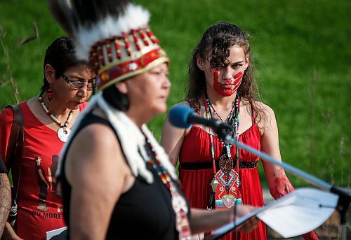 JOHN WOODS / WINNIPEG FREE PRESS
People attend a Search The Landfill rally at the Forks in Winnipeg, Sunday, July 30, 2023. 

Reporter: kitching