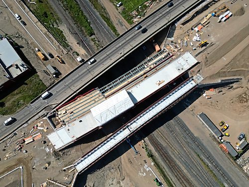 31072023
Work on replacing the Daly Overpass in Brandon continues on Monday. The project began in 2022 and is expected to be completed in 2024.   (Tim Smith/The Brandon Sun)