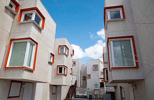 JESSICA LEE / WINNIPEG FREE PRESS

Centre Village housing complex at 575 Balmoral Avenue is photographed on April 27, 2023.

Reporter: Malak Abas