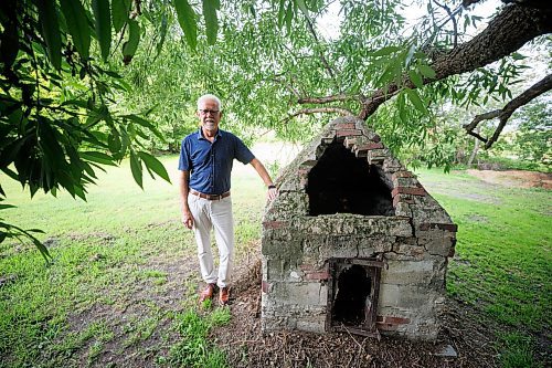 MIKE DEAL / WINNIPEG FREE PRESS
Peter Dueck, Mayor of Arborg, MB, at the old bread oven that was used by the Roman Catholic orphanage around 1915.
230731 - Monday, July 31, 2023.