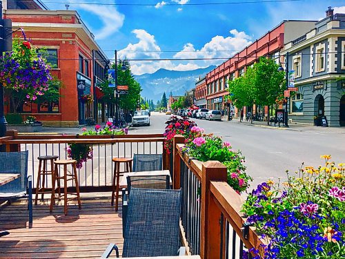 Photos by Gord Mackintosh / Winnipeg Free Press
The view from Big Bang Bagels in Fernie’s charming downtown. 

