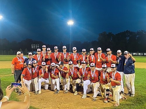 DONALD STEWART / WINNIPEG FREE PRESS
Manitoba capped off an unbeaten week at the U22 Canada Baseball Championships with a 5-1 victory over Quebec to take home the gold in front of a spirited crowd at Fines Field in Stonewall, Sunday, August 6, 2023. For Donald Stewart Winnipeg Free Press story.
