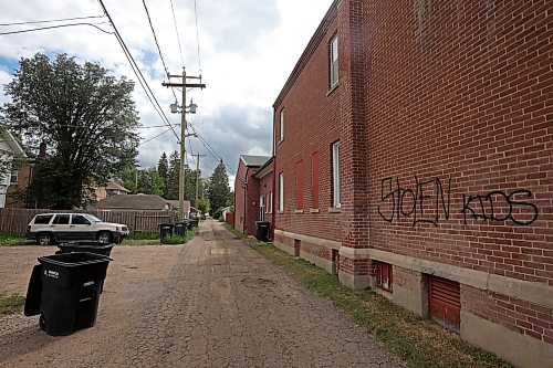 09082023
Brandon Police are investigating a murder that took place Tuesday night in the alleyway between the 400 block of 12th Street and 13th Street. 
(Tim Smith/The Brandon Sun)