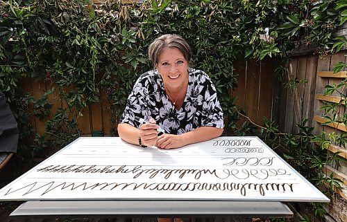 RUTH BONNEVILLE / WINNIPEG FREE PRESS

Local - Cursive controversy

Shelley Drewniak, a grade 5/6 Teacher, uses a white board to show styles of  cursive writing at her home.

See Maggie's story.


August 10th,  2023

