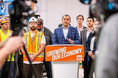 MIKAELA MACKENZIE / WINNIPEG FREE PRESS

NDP leader Wab Kinew makes an announcement about support for trade unions and promised changes to apprenticeships at the Manitoba Building Trades Institute on Thursday, Aug. 10, 2023. For Carol Sanders story.
Winnipeg Free Press 2023.