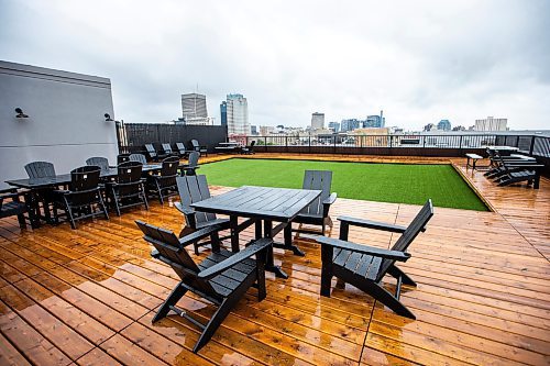 MIKAELA MACKENZIE / WINNIPEG FREE PRESS

The rooftop deck at the Paulin Street Lofts on Friday, Aug. 11, 2023. For Josh real estate story.
Winnipeg Free Press 2023.