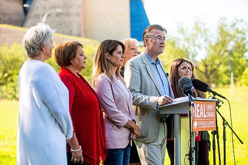 MIKAELA MACKENZIE / WINNIPEG FREE PRESS

Manitoba Liberal leader Dougald Lamont speaks to the media at a press conference across from the Canadian Museum for Human Rights on Monday, Aug. 14, 2023. For Katie May story.
Winnipeg Free Press 2023