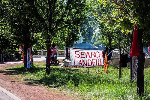 MIKAELA MACKENZIE / WINNIPEG FREE PRESS

Camp Marcedes (beside the Canadian Museum for Human Rights) on Monday, Aug. 14, 2023. For Cierra Bettens story.
Winnipeg Free Press 2023