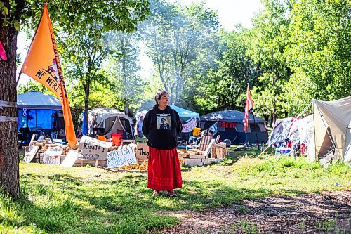 MIKAELA MACKENZIE / WINNIPEG FREE PRESS

Pamela Myran, mother of Marcedes Myran, at Camp Marcedes (beside the Canadian Museum for Human Rights) on Monday, Aug. 14, 2023. For Cierra Bettens story.
Winnipeg Free Press 2023