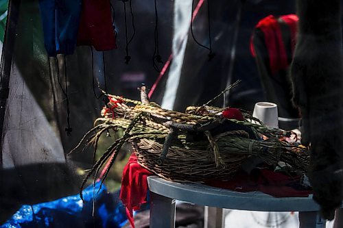 MIKAELA MACKENZIE / WINNIPEG FREE PRESS

Braided sweetgrass and other medicines at Camp Marcedes (beside the Canadian Museum for Human Rights) on Monday, Aug. 14, 2023. For Cierra Bettens story.
Winnipeg Free Press 2023