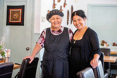 MIKAELA MACKENZIE / WINNIPEG FREE PRESS

Mae Sunee owner Praphatsorn (Pae) Inthon (right) and her mom, Sunee Inthon, at the Thai restaurant on Wednesday, Aug. 9, 2023. For Eva Wasney story.
Winnipeg Free Press 2023.