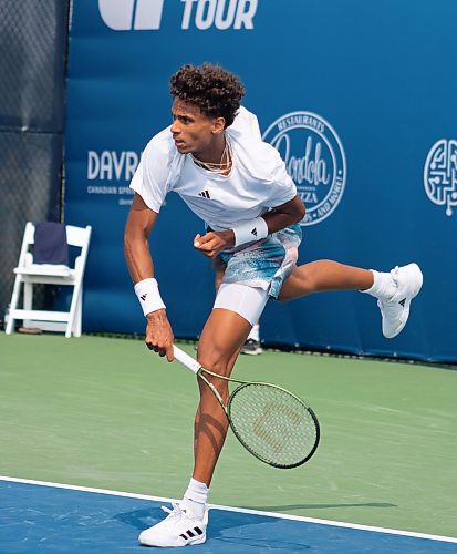 Mike Thiessen / Winnipeg Free Press 
Montr&#xe9;al&#x2019;s Gabriel Diallo during his match against Enzo Couacaud during the National Bank Challenger Tennis Tournament. For Donald Stewart. 230815 &#x2013; Tuesday, August 15, 2023