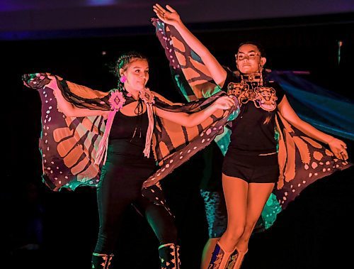 JOHN WOODS / WINNIPEG FREE PRESS
Dancers perform at the First Nations pavilion during Folklorama at the Convention Centre in Winnipeg, Tuesday, August 15, 2023. 

Reporter: standup