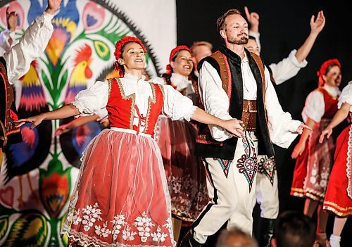 JOHN WOODS / WINNIPEG FREE PRESS
Dancers perform at the Polish pavilion during Folklorama at the Convention Centre in Winnipeg, Tuesday, August 15, 2023. 

Reporter: standup