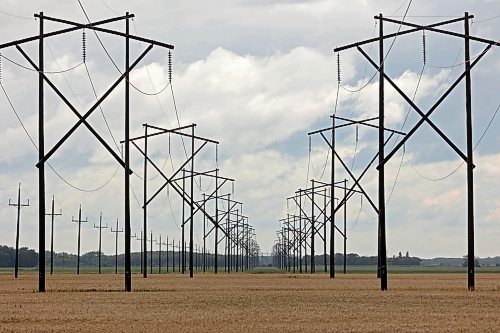16082023
Power lines extend across farmland into the distance south of Dauphin on a cloudy Wednesday.  (Tim Smith/The Brandon Sun)
