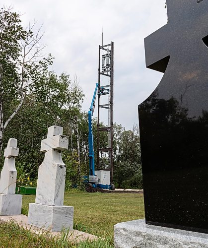 Mike Thiessen / Winnipeg Free Press 
A 30-metre-high cellphone tower is being built in St. Mary&#x2019;s Cemetery on McIvor. Nearby residents were generally displeased with the structure when it was proposed in April 2022. For Kevin Rollason. 230818 &#x2013; Friday, August 18, 2023
