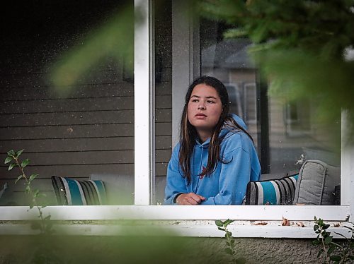 JOHN WOODS / WINNIPEG FREE PRESS
Abby Nevitt, an fire evacuee from Yellowknife, is photographed at a family friend&#x2019;s home in Winnipeg, Monday, August  21, 2023. Nevitt is hopeful that she will be able to return home soon.

Reporter: Abas