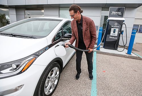 JOHN WOODS / WINNIPEG FREE PRESS
Stephen Chipman, President of the Birchwood Group, shows off their electric vehicle (EV) charger at their GM dealership on Pembina in Winnipeg Tuesday, August  22, 2023. Birchwood is installing chargers at many of their dealerships.

Reporter: Cash