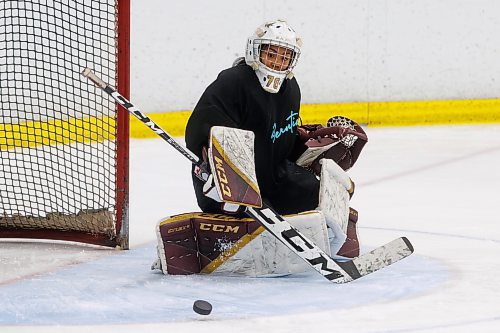 MIKE DEAL / WINNIPEG FREE PRESS
Sisters Hanna (pictured) and Larissa Pagdato (not pictured) will be representing Team Philippines at the Union women's ice hockey tournament in the United Arab Emirates next month.
See Josh Frey-Sam story
230824 - Thursday, August 24, 2023.