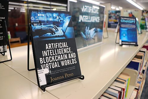 A closer look at the new artificial intelligence book display that has been set up at Assiniboine Community College library by the facility’s staff. Members of ACC’s Library Services are currently engaged in a campaign to introduce staff and students to the ins and outs of generative AI in preparation for the upcoming school year. (Kyle Darbyson/The Brandon Sun) 