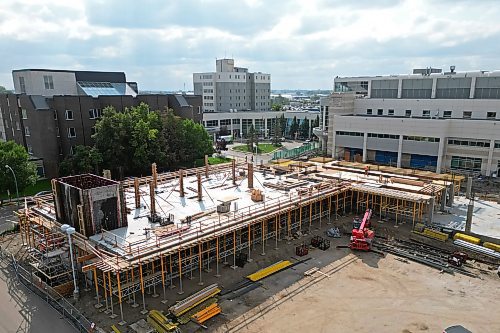 Construction to expand the Brandon Regional Health Centre continues on Friday. (Tim Smith/The Brandon Sun)