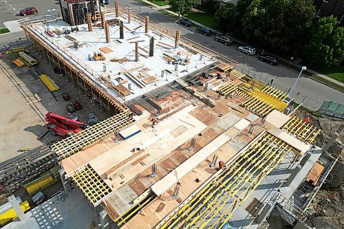 25082023
Construction to expand the Brandon Regional Health Centre continues on Friday. 
(Tim Smith/The Brandon Sun)