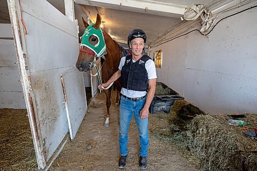 MIKE DEAL / WINNIPEG FREE PRESS
Jockey Tim Tarasenco with Stone Cafe, owned by Dale Zawislak, Friday morning at the Assiniboia Downs.
See George Williams story
230901 - Friday, September 01, 2023.