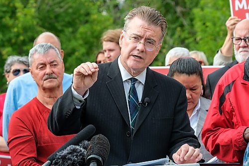 MIKE DEAL / WINNIPEG FREE PRESS
Manitoba Liberal Party Leader, Dougald Lamont, during the party&#x2019;s 2023 Campaign Launch in Parc Comm&#xe9;moratif Elz&#xe9;ar Goulet in St. Boniface, Wednesday morning.
See Danielle DaSilva story
230906 - Wednesday, September 06, 2023.