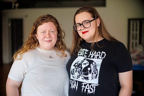 MIKE DEAL / WINNIPEG FREE PRESS
We Quit Theatre&#x2019;s Gislina Patterson (left) and Dasha Plett&#x2019;s (right) latest show, &#x201c;i am your spaniel&#x201d;,  will be playing at The Output, 100 Arthur Street, from September 9-17.
See Ben Waldman story
230906 - Wednesday, September 06, 2023.