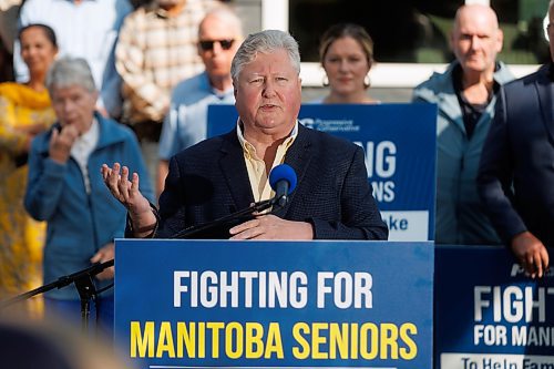 MIKE DEAL / WINNIPEG FREE PRESS
Scott Johnston, PC candidate for Assiniboia, during a campaign announcement in Winnipeg&#x2019;s Westdale neighbourhood Thursday morning.
See Carol Sanders story
230907 - Thursday, September 07, 2023.