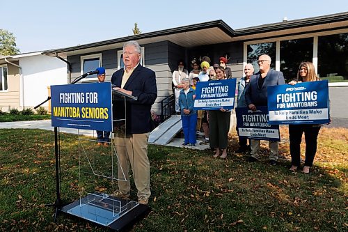 MIKE DEAL / WINNIPEG FREE PRESS
Scott Johnston, PC candidate for Assiniboia, during a campaign announcement in Winnipeg&#x2019;s Westdale neighbourhood Thursday morning.
See Carol Sanders story
230907 - Thursday, September 07, 2023.