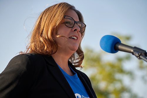 DAVID LIPNOWSKI / WINNIPEG FREE PRESS

Progressive Conservative Party of Manitoba leader and Premier of Manitoba Heather Stefanson speaks to supporters at Kirkbridge Park Wednesday September 6, 2023.