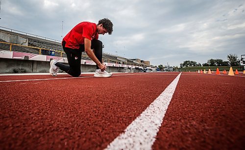 JOHN WOODS / WINNIPEG FREE PRESS
Noah Neves, a 800m runner with the Tough Track running club, is photographed at a training session at the University of Manitoba in Winnipeg Sunday, September 10, 2023. 

Reporter: sawatzky