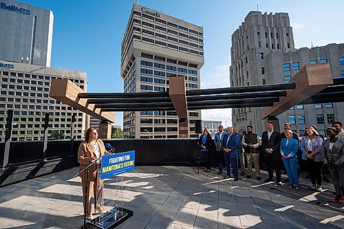 MIKE DEAL / WINNIPEG FREE PRESS
PC Party leader, Heather Stefanson, makes a campaign announcement at new apartment tower at 300 Main Street Monday morning.
See Carol Sanders story
230911 - Monday, September 11, 2023.