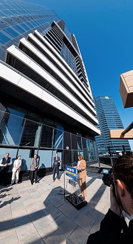 MIKE DEAL / WINNIPEG FREE PRESS
PC Party leader, Heather Stefanson, makes a campaign announcement at new apartment tower at 300 Main Street Monday morning.
See Carol Sanders story
230911 - Monday, September 11, 2023.