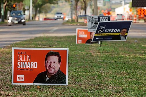 11092023
Provincial election signs line the boulevard between the northbound and southbound lanes of 18th Street near Brandon University on Monday. 
(Tim Smith/The Brandon Sun)