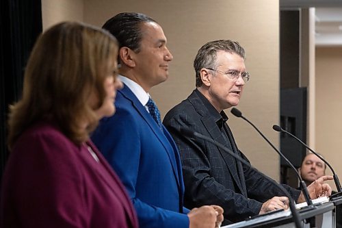 MIKE DEAL / WINNIPEG FREE PRESS
Premier Heather Stefanson (PC), Opposition Leader Wab Kinew (NDP) and Liberal Leader Dougald Lamont take part in the Manitoba Heavy Construction Association&#x2019;s Party Leaders Forum at the Holiday Inn Express, 1740 Ellice Avenue, early Tuesday morning.
See Gabby Piche story
230912 - Tuesday, September 12, 2023.