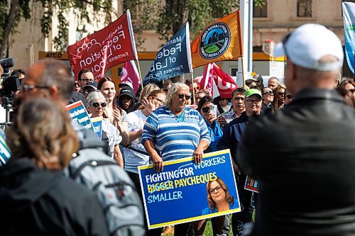 MIKE DEAL / WINNIPEG FREE PRESS
Hundreds gather at Memorial Park Tuesday afternoon to take part in MGEU&#x2019;s Rally for Fairness.
See Malak Abas story
230912 - Tuesday, September 12, 2023.