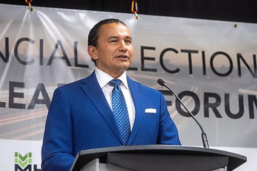 MIKE DEAL / WINNIPEG FREE PRESS
Premier Heather Stefanson (PC), Opposition Leader Wab Kinew (NDP) and Liberal Leader Dougald Lamont take part in the Manitoba Heavy Construction Association&#x2019;s Party Leaders Forum at the Holiday Inn Express, 1740 Ellice Avenue, early Tuesday morning.
See Gabby Piche story
230912 - Tuesday, September 12, 2023.