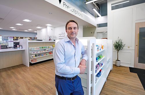 RUTH BONNEVILLE / WINNIPEG FREE PRESS
BIZ - Northway Pharmacy
Portrait of Darren Murphy, CEO of Northway Pharmacy.
What: Northway Pharmacy doesnմ offer pharmacy inducements (like rewards or discounts). This is for an article on the College of Pharmacists of Manitoba considering banning pharmacy inducements.
See story by Gabby
Sept 18th, 2023