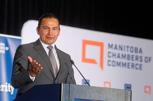 MIKE DEAL / WINNIPEG FREE PRESS
NDP leader, Wab Kinew, outlines his party's action plan in a keynote to the business community and sit down for a fireside chat with Manitoba Chambers of Commerce President and CEO Chuck Davidson.
See Gabby Piche story
230919 - Tuesday, September 19, 2023.