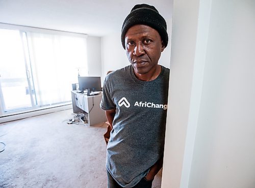 JOHN WOODS / WINNIPEG FREE PRESS
John Adigwe, who immigrated from Nigeria last year in hopes of getting a good job is photographed in his apartment in downtown Winnipeg Tuesday, September 19, 2023. He did not get a good paying job and is now barely getting by. He says two-thirds of his earnings go to rent.

Reporter: ?