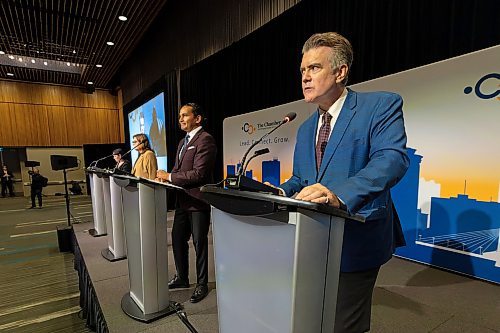 MIKE DEAL / WINNIPEG FREE PRESS
Leaders of the three main provincial parties, PC&#x2019;s Heather Stefanson, NDP&#x2019;s Web Kinew, and Liberal&#x2019;s Dougald Lamont, take part in a debate hosted by the Winnipeg Chamber of Commerce at the RBC Convention Centre Wednesday afternoon.
230920 - Wednesday, September 20, 2023.