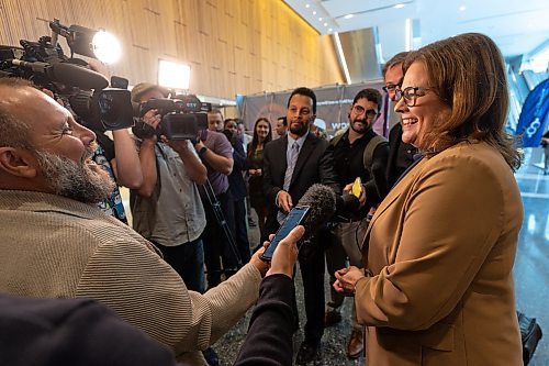 MIKE DEAL / WINNIPEG FREE PRESS
PC&#x2019;s Heather Stefanson is interviewed by the media after the debate.
Leaders of the three main provincial parties, PC&#x2019;s Heather Stefanson, NDP&#x2019;s Web Kinew, and Liberal&#x2019;s Dougald Lamont, take part in a debate hosted by the Winnipeg Chamber of Commerce at the RBC Convention Centre Wednesday afternoon.
230920 - Wednesday, September 20, 2023.