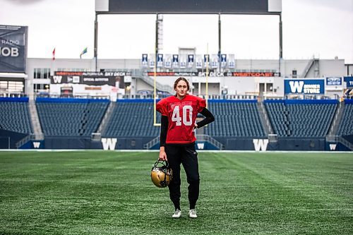 MIKAELA MACKENZIE / WINNIPEG FREE PRESS

Kicker Maya Turner (#40) at Bison&#x2019;s football practice at IG Field on Thursday, Sept. 21, 2023. She will become the first woman in U Sports history to dress for a regular-season football game on Saturday against the Regina Rams. For Josh story.
Winnipeg Free Press 2023