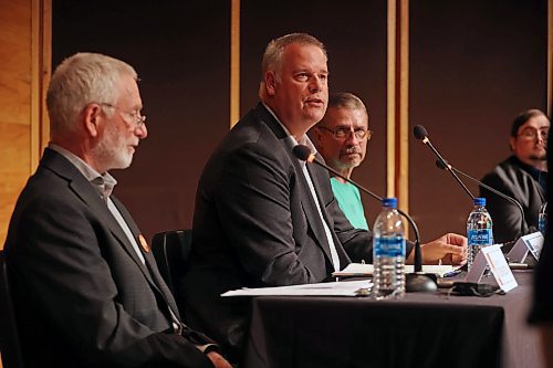 19092023
Brandon West candidates Quentin Robinson of the NDP, Wayne Balcaen of the Progressive Conservatives and Bill Marsh of the Green Party take part in a debate hosted by the Brandon Sun, Brandon University, Westman Communications Group, the Brandon Teachers&#x2019; Association and CUPE Local 737 at BU&#x2019;s Lorne Watson Recital Hall on Tuesday in advance of the upcoming provincial election.
(Tim Smith/The Brandon Sun)